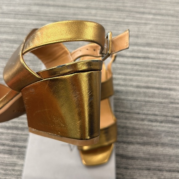🔥🔥🔥Aquatalia Metallic Gold Leather Sandals Heels Size 7 - Picture 7 of 15